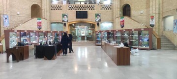 وزارت میراث‌فرهنگی تا پایان هفته میزبان نمایشگاه حکاکی و زیورآلات شیشه است