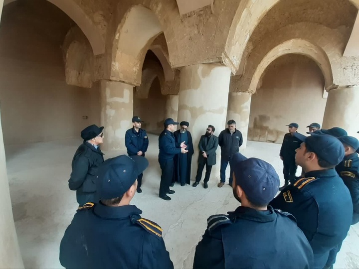 بازدید سربازان زندان دامغان از مجموعه تاریخی مسجد تاریخانه