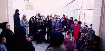 بازدید گروه ناشنوایان اردکان و میبد از بافت تاریخی شریف آباد