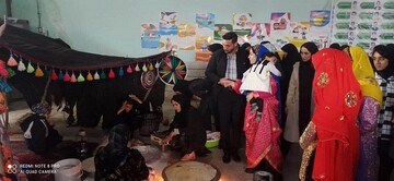 برپایی نمایشگاه صنایع‌دستی در دبیرستان شهید رجایی الیگودرز