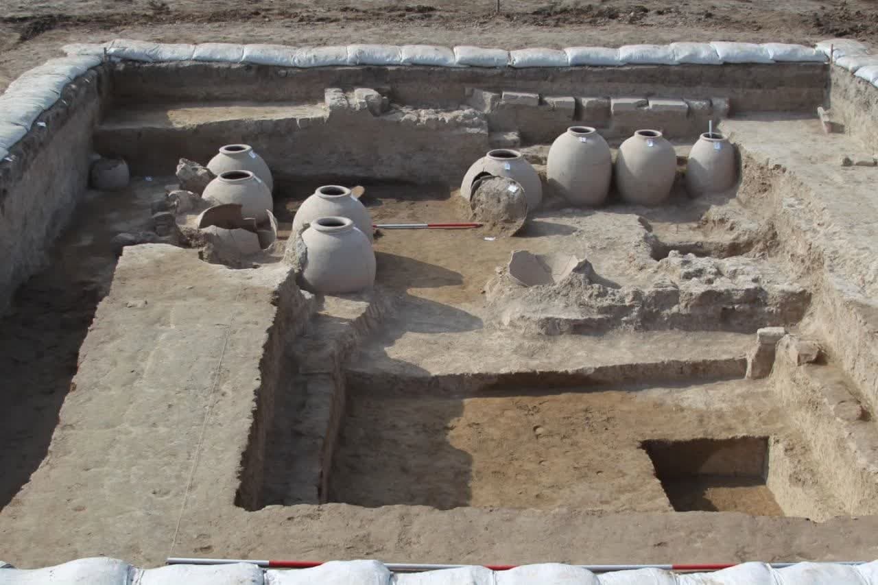 نمایش شکوه و عظمت دیوار بزرگ گرگان در چین
