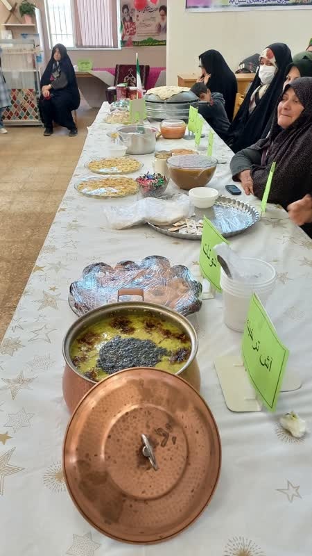 نمایشگاه صنایع‌دستی و جشنواره غذاهای سنتی در روستای سنبل آباد