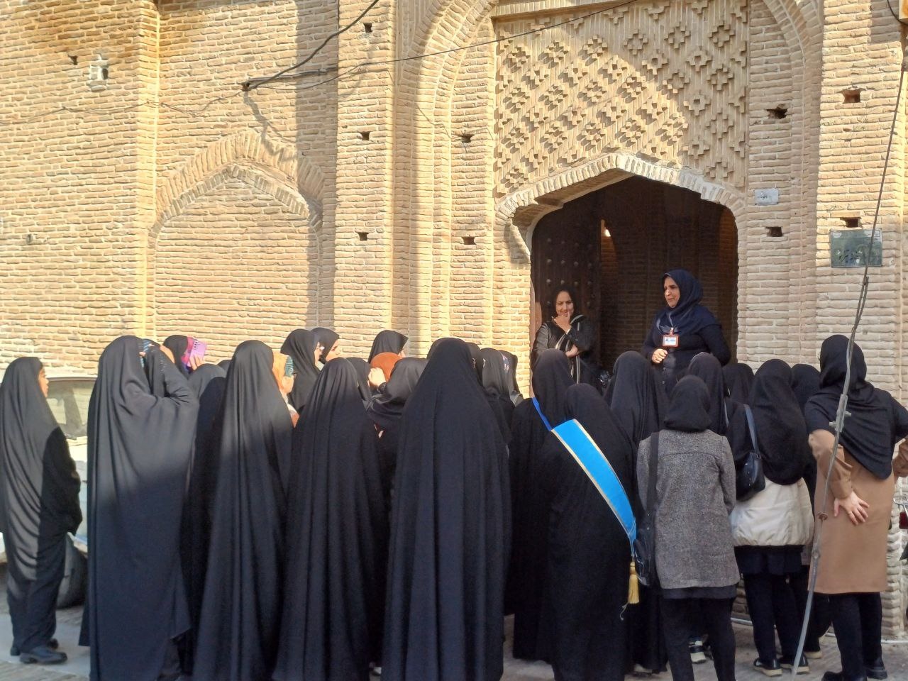 آشنایی بیش از ۵۰۰ دانشجو فرهنگی از سراسر کشور با جاذبههای گردشگری دزفول