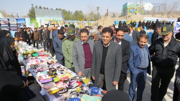 نمایشگاه صنایع‌دستی و سوغات در شهرستان باخرز افتتاح شد