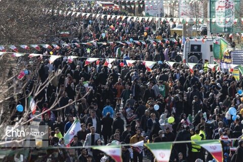 راهپیمایی 22 بهمن در کرج