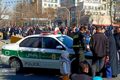 راهپیمایی 22 بهمن در کرج