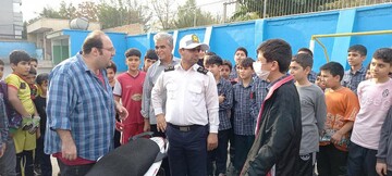 نمایش «تلنگر» در سطح مدارس مناطق بیست‌ودوگانه تهران اجرا می‌شود