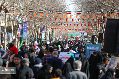 حضور اصفهانی‌ها در جشن ملی ۲۲ بهمن