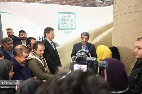 بازدید ضرغامی از هفدهمین نمایشگاه بین‌المللی گردشگری تهران