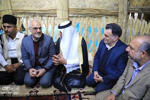 بازدید استاندار خوزستان از غرفه خوزستان