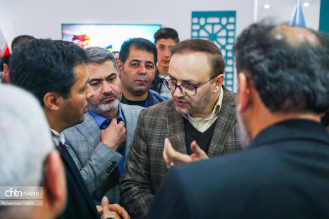بازدید معاونان وزارت میراث فرهنگی از غرفه استان اردبیل در هفدهمین نمایشگاه گردشگری تهران