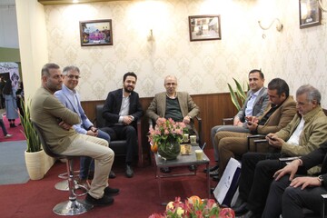 بازدید هیات مدیره انجمن صنفی دفاتر خدمات مسافرتی از غرفه تهران در نمایشگاه گردشگری تهران