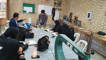 دوره آموزشی صنایع چرم در فراهان مرکزی برگزار شد
