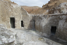 آبگیرهای جادویی نمکی معادن گرمسار