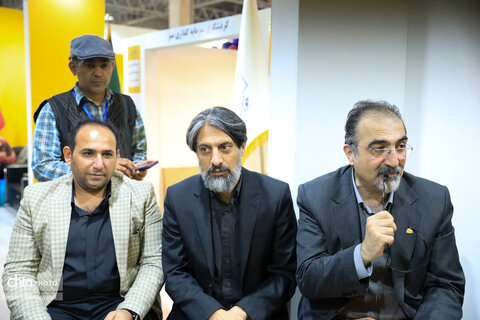 نشست هم اندیشی بررسی پیشنویس اهداف دبیرخانه پرندهنگری کشور - استان خوزستان