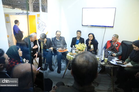 نشست هم اندیشی بررسی پیشنویس اهداف دبیرخانه پرندهنگری کشور - استان خوزستان