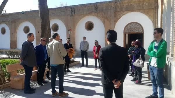 فعالیت ١٠٧ راهنمای گردشگری در کردستان/ توانمندسازی فعالان این حوزه، زیربنای صنعت گردشگری را مستحکم‌تر می‌کند