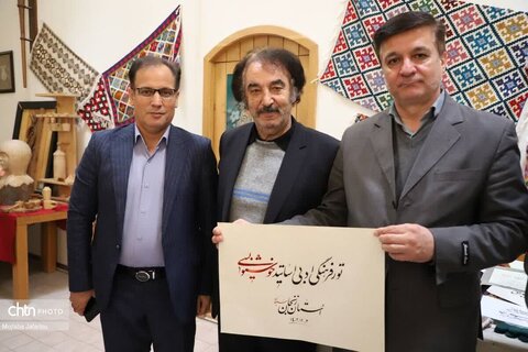 تور ادبی هنری اساتید خوشنویسی استان در آرامگاه چلبی اوغلو