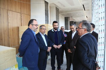 بررسی موانع و مشکلات ۴ هتل استان گلستان با حضور مدیرکل امور حقوقی وزارت میراث‌فرهنگی