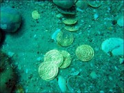 کشف ۳۰ هزار سکه برنزی در دریاهای ایتالیا