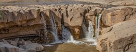 آبشار آفرینه در لرستان دوستی میان صخره و رود