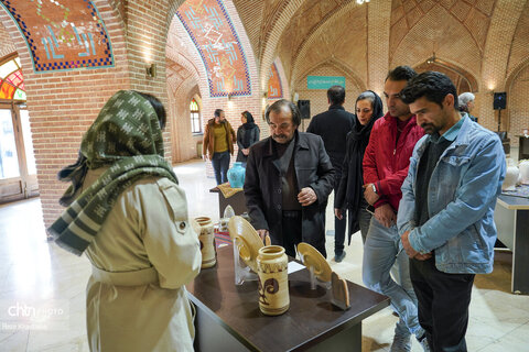 نمایشگاه سفال و سرامیک با محوریت هویت اردبیل