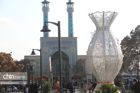 رونمایی از بزرگ‌ترین نماد ملیله دنیا در سبزه‌میدان زنجان