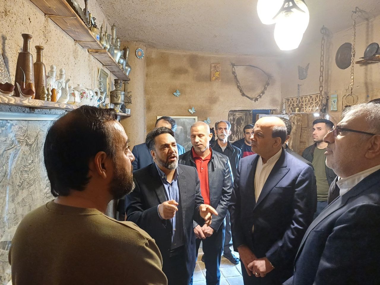 بازدید وزیر نفت از آثار تاریخی دزفول/ اوجی در گفتوگو با میراثآریا: یکی از وظایف وزارت نفت کمک به حوزه میراثفرهنگی است