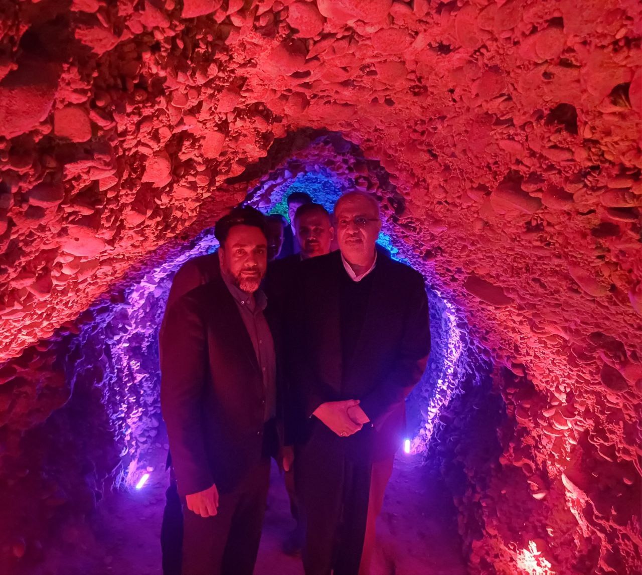 بازدید وزیر نفت از آثار تاریخی دزفول/ اوجی در گفتوگو با میراثآریا: یکی از وظایف وزارت نفت کمک به حوزه میراثفرهنگی است