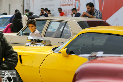 همایش خودروهای کلاسیک در با فدک اصفهان
