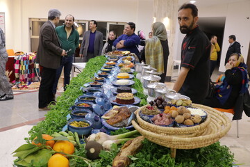 برپایی میز خوراک و صنایع‌دستی در اختتامیه جشنواره ملی فیلم کوتاه رشت