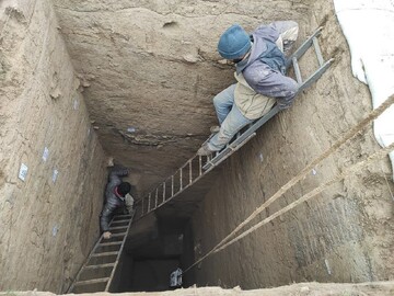 فیلم| اولین تصاویر از لحظه کشف شمش مسی ۸ هزار ساله/ علت وضعیت مناسب اسکلت ۶ هزارساله چیست؟