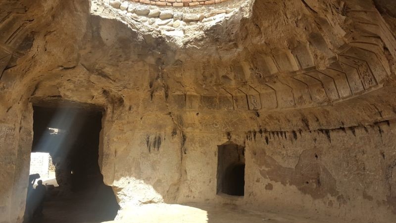 مسجد و معبد تاریخی قدمگاه تبریز