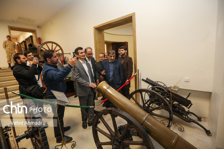 بازدید مهندس ضرغامی از موزه نظامی کاخ سعد آباد
