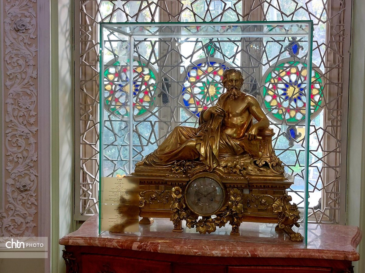 در این خانه قجری زمان ایستاده است!/ ساعت به وقت تاریخ