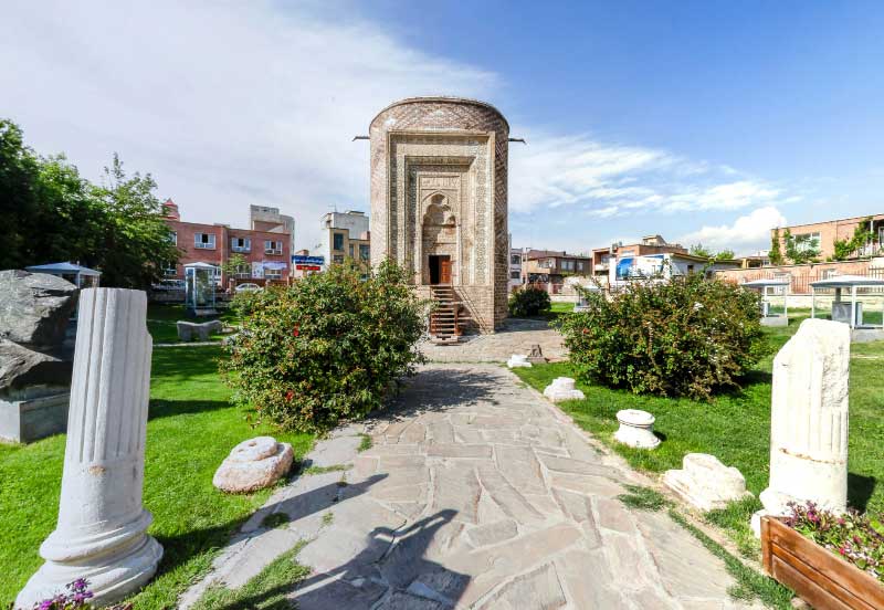 مقبره سهگنبد ارومیه یادگاری باارزش از دوران سلجوقیان