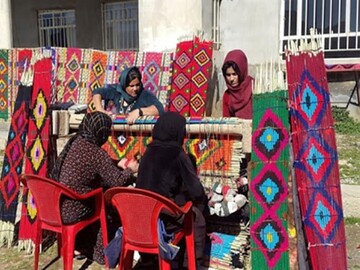 طرح کارگاه‌گردی برای علاقه‌مندان به صنایع‌دستی در کرمانشاه برگزار می‌شود