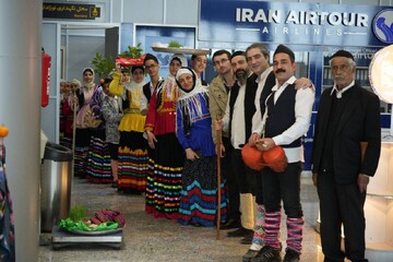 استقبال نوروزی با اجرای آیین‌های سنتی گیلان در فرودگاه سردار جنگل رشت