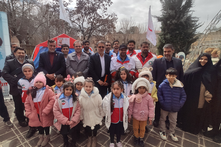 آغاز فعالیت ۲۴ پایگاه داوطلبان جمعیت هلالاحمر استان اصفهان آغاز فعالیت ۲۴ پایگاه داوطلبان جمعیت هلالاحمر استان اصفهان