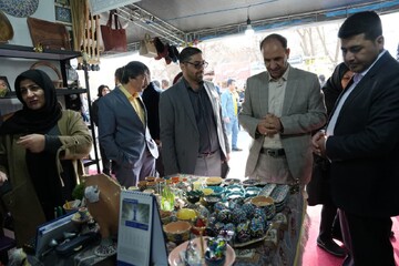 نمایشگاه بزرگ صنایع‌دستی کرمانشاه در طاق‌بستان  افتتاح شد