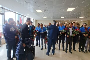 استقبال از مسافران نوروزی در فرودگاه ارومیه