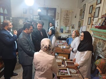 دستور وزیر برای برپایی نمایشگاه‌های صنایع‌دستی در فارس به نحو شایسته‌ای انجام شده است