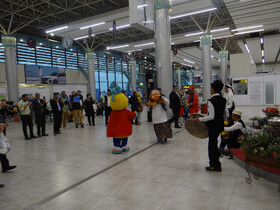 استقبال از مهمانان نوروزی در فرودگاه کرمان