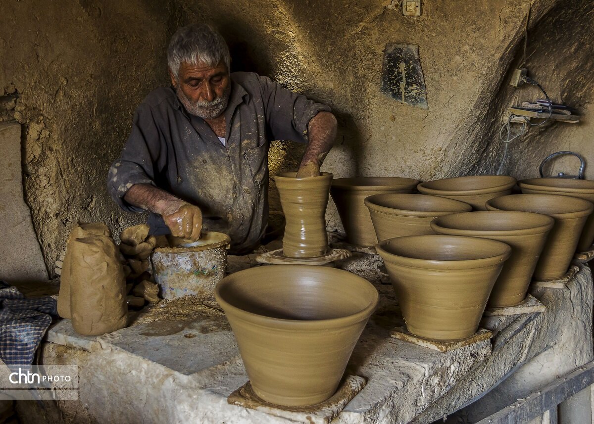 همدان شهری که در تاریخ ریشه دوانده است/دیدنیهایی از تویسرکان تا ملایر و لالهجین