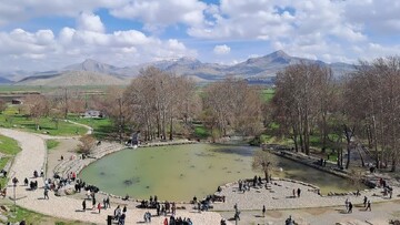 بازدید بیش از ۹۰۰هزار نفر از جاذبه‌های گردشگری کرمانشاه/ ۹۴هزار مسافر نوروزی اسکان یافتند 