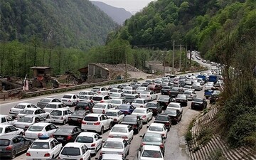 ترافیک سنگین در آزادراه تهران- شمال در هشتمین روز فروردین