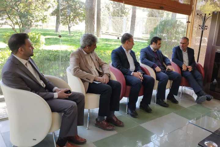 توسعه گردشگری اصفهان از شعار به عمل باید تبدیل شود توسعه گردشگری اصفهان از شعار به عمل باید تبدیل شود