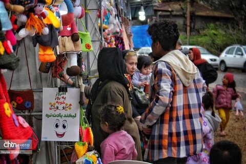 بازارچه صنایع‌دستی در عباس آباد بهشهر
