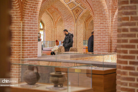 استقبال گردشگران نوروزی از موزه باستان شناسی اردبیل