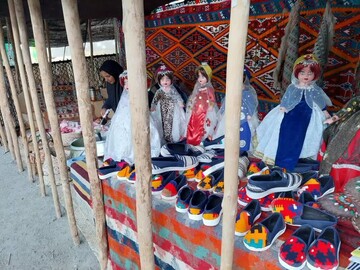 نمایش هنرهای دست‌ساز بانوان شهر دژکرد اقلید در نوروز